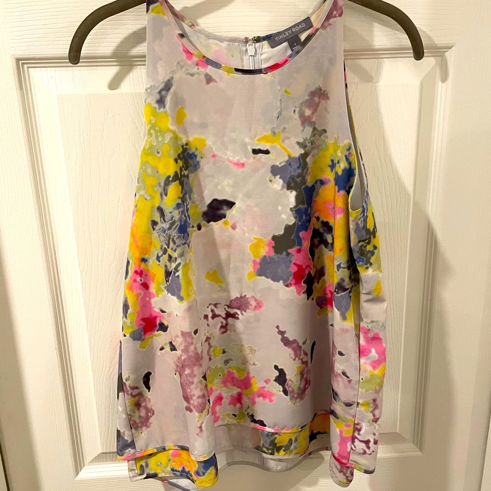 Tinley Road size Small tank/blouse